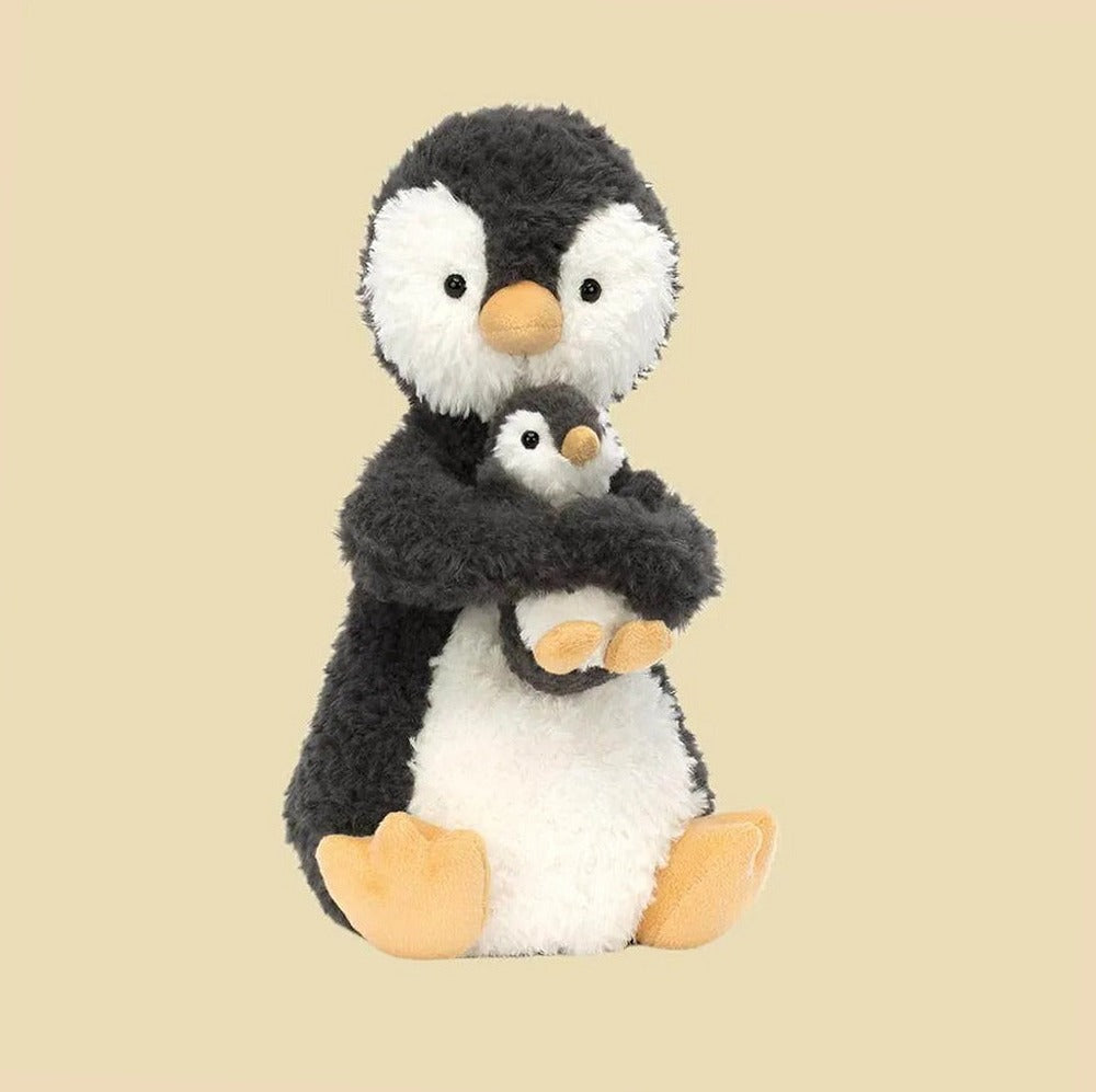 Huddles Penguin — front view
